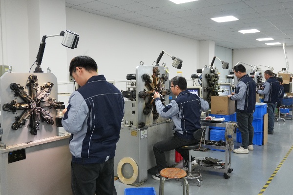【安信精密弹簧】专业五金弹簧厂家，为您的产品保驾护航
